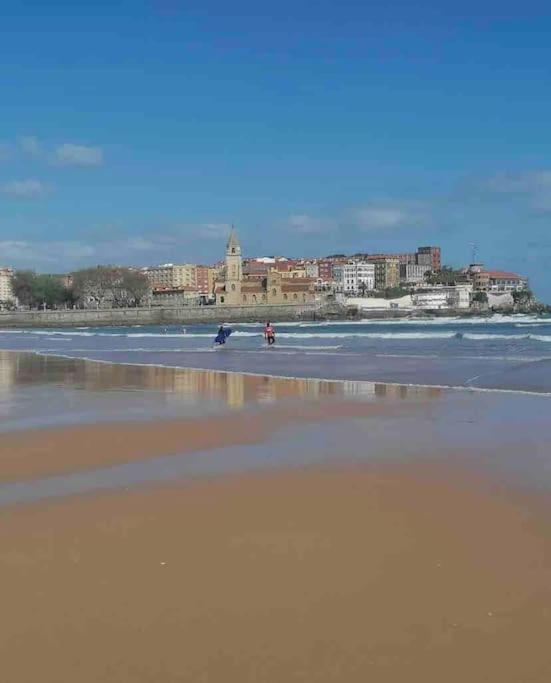 Apartamento Gijon Arena, Con Aparcamiento Luaran gambar