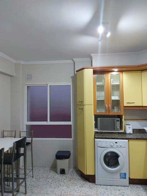 Apartamento Gijon Arena, Con Aparcamiento Luaran gambar