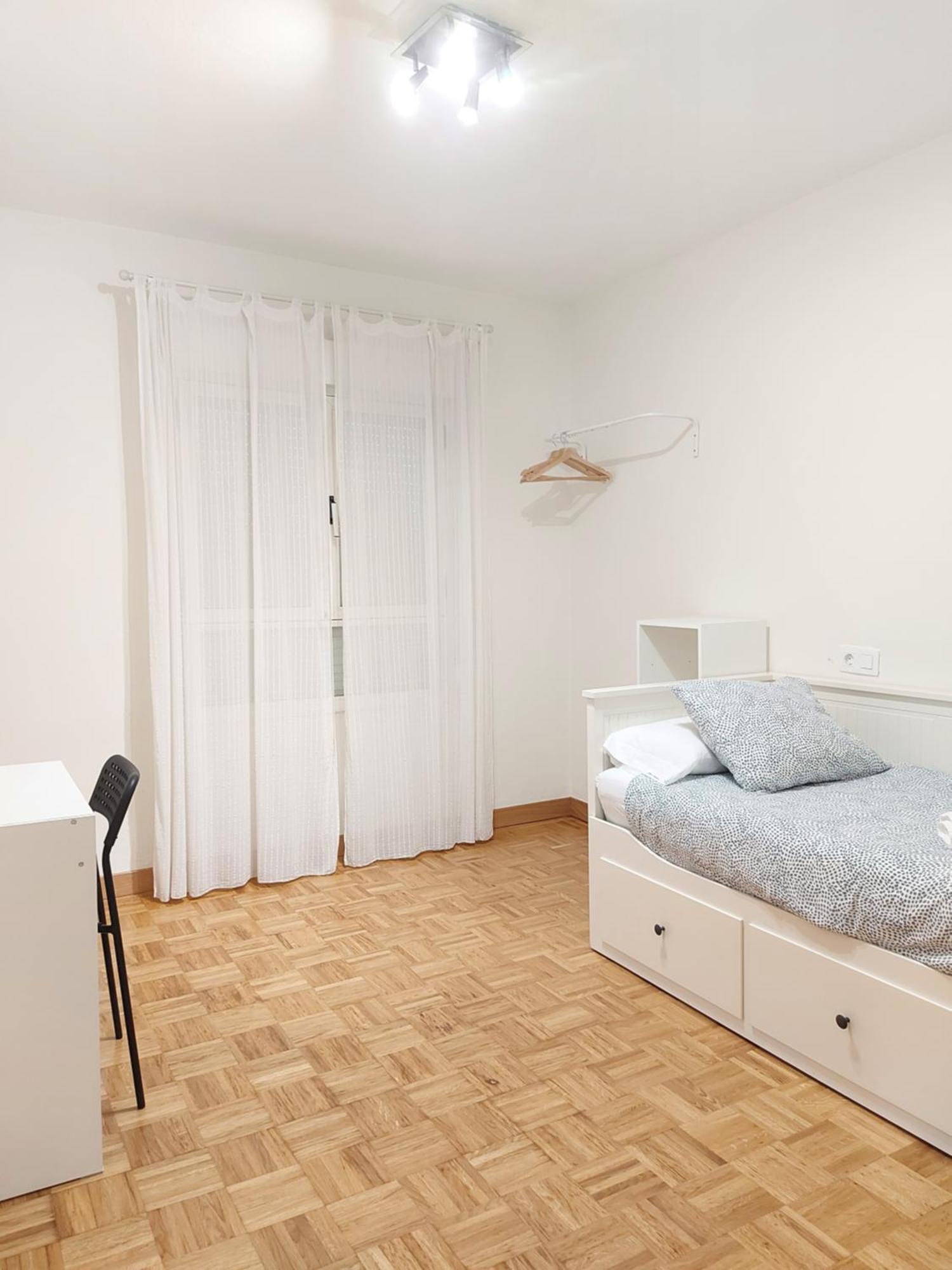 Apartamento Gijon Arena, Con Aparcamiento Luaran gambar