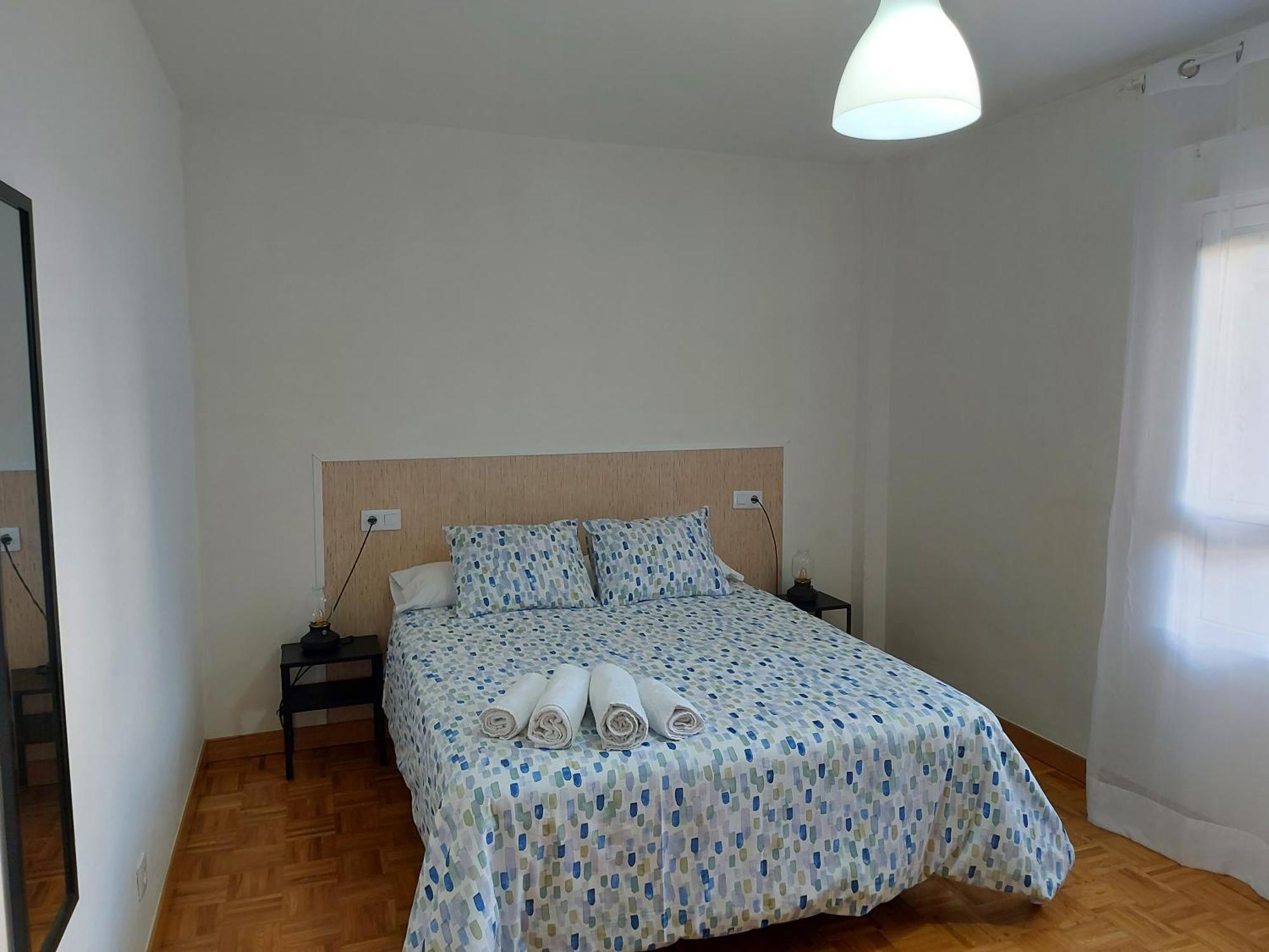 Apartamento Gijon Arena, Con Aparcamiento Luaran gambar
